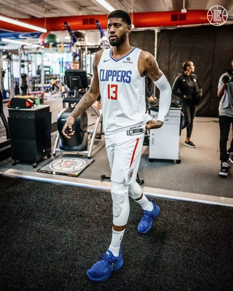 本文围绕 本文围绕