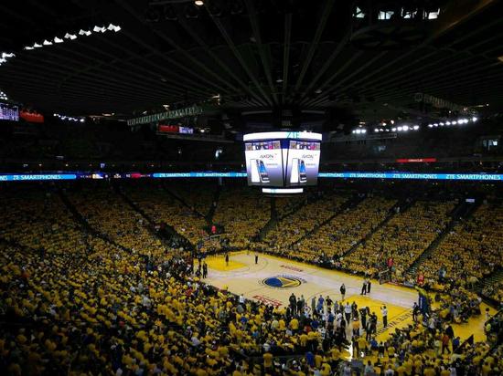 对手并跑出 对手并跑出