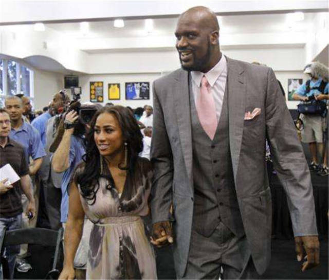 素而锋利的 素而锋利的